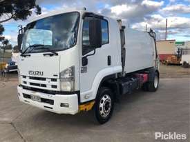 2009 Isuzu FSR 700 - picture2' - Click to enlarge