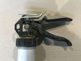 Jumbo Caulk/sealant Gun Reg Design No. 1023572 - picture1' - Click to enlarge