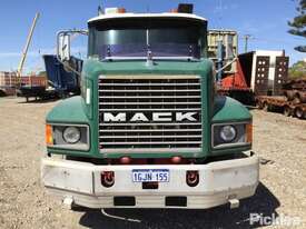 2006 Mack CH Value Liner - picture1' - Click to enlarge