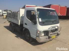 2006 Mitsubishi Canter FE84 - picture0' - Click to enlarge