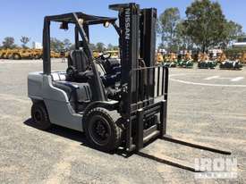 2013 Nissan YGIF1A35U Forklift - picture0' - Click to enlarge
