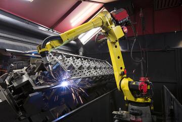 Flexible and customisable welding robot