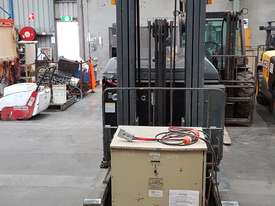  Nichiyu Reach truck - picture1' - Click to enlarge