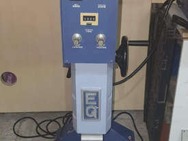 Ultrasonic plastic welding machine  - picture0' - Click to enlarge