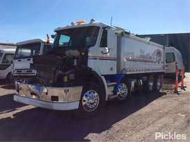 2018 Freightliner Columbia CL112 FLX - picture0' - Click to enlarge