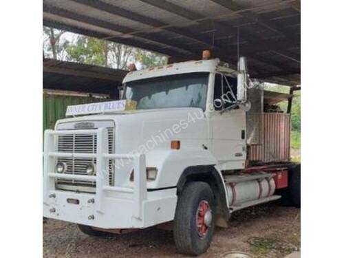 1998 Freightliner Cab Chassis Truck