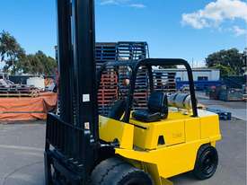 YALE 4T FORK LIFT LPG WIDE MAST FORKLIFT - 5.5m High 4000kg Capacity - picture0' - Click to enlarge