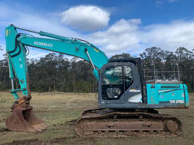 Kobelco SK200 Tracked-Excav Excavator - picture0' - Click to enlarge