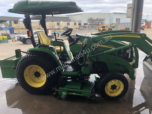 John Deere 3720 (plus 60