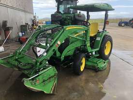 John Deere 3720 (plus 60