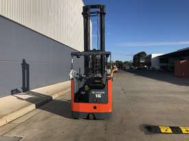 TOYOTA 6FBRE16 36076 1.6 TON 1600 KG CAPACITY REACH TRUCK FORKLIFT *** NEW BATTERY*** - picture0' - Click to enlarge