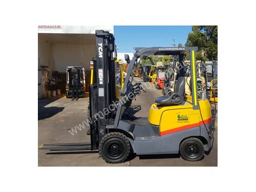 TCM 1800kg LPG Forklift with 3750mm Two Stage Mast