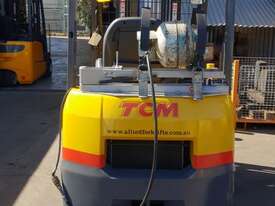 TCM 1800kg LPG Forklift with 3750mm Two Stage Mast - picture2' - Click to enlarge