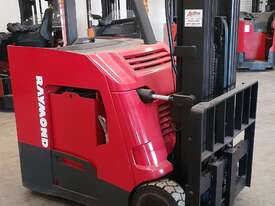  Raymond 420-C35TT 2013 Model High reach stand up 6375mm max lift - picture1' - Click to enlarge