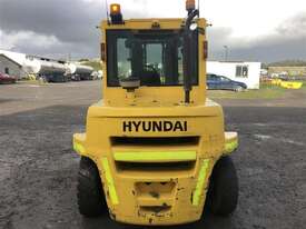 Hyundai 70D-7E - picture2' - Click to enlarge