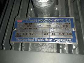 New Shandong Huali 11kw 3 phase induction motor - picture2' - Click to enlarge