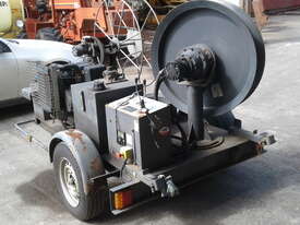 3kn / 10kn fibre capstan winch , diesel , rope recovery - picture1' - Click to enlarge