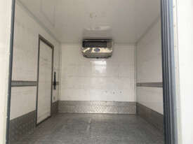 Fuso Canter 515 Wide Refrigerated Truck - picture0' - Click to enlarge
