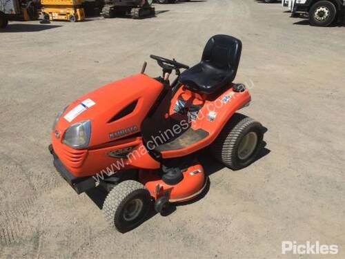 Kubota T2080