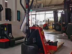Brand New EP EPL1531 1500kg Lithium Battery Electric Pallet Truck * GREAT VALUE * - picture0' - Click to enlarge