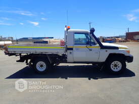 2014 TOYOTA LANDCRUISER VDJ79R 4X4 SINGLE CAB TRAY BACK UTE - picture0' - Click to enlarge