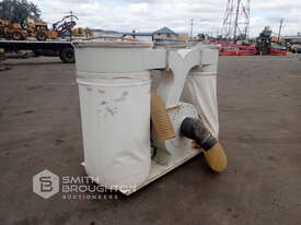 3 PHASE DUST EXTRACTOR - picture0' - Click to enlarge