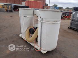 3 PHASE DUST EXTRACTOR - picture1' - Click to enlarge