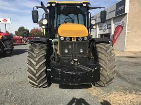 JCB 4220 Fastrac - picture2' - Click to enlarge