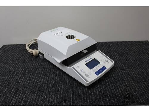 Halogen Moisture Analyzer