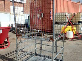 EAST WEST ENGINEERING FORKLIFT SAFETY CAGE - picture1' - Click to enlarge