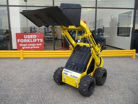 Brand New Mini Digger - picture10' - Click to enlarge