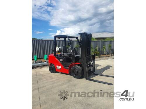 Forklift 2.5T Hangcha Container Mast with Tyne Positioners