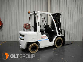 Unicarriers Nissan 3 Tonne Forklift 4.3m Container Mast Sideshift Fork Positioner LPG with EFI Engin - picture1' - Click to enlarge