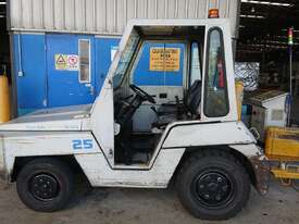 TOYOTA 42-2TD25 - TOW TUG - picture0' - Click to enlarge