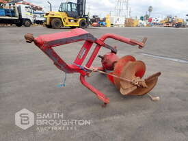 MASSEY FERGUSON MF1 3 POINT LINKAGE POST HOLE DIGGER & 500MM AUGER - picture1' - Click to enlarge