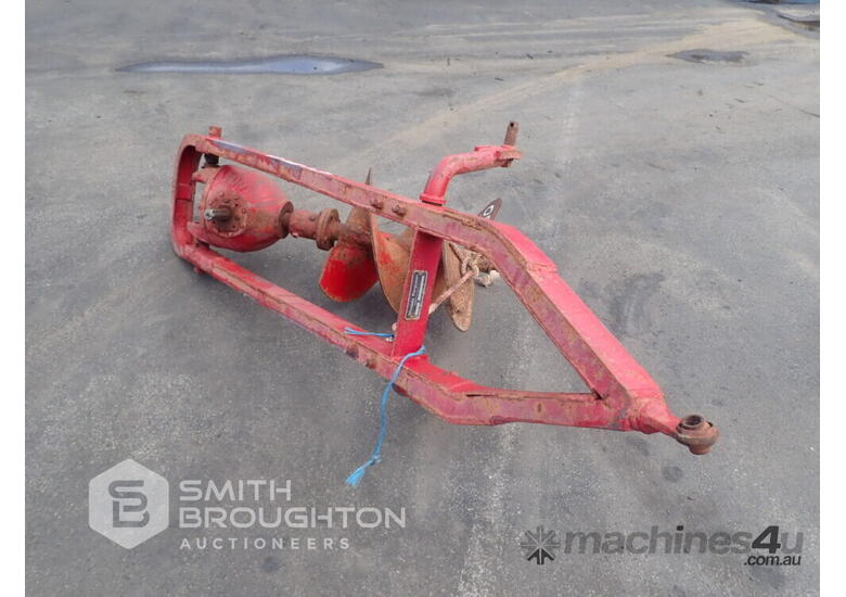 Used MASSEY FERGUSON MF1 3 POINT LINKAGE POST HOLE DIGGER 500MM AUGER