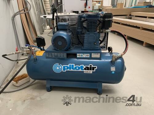 Pilot Air Compressor w Air Dryer 