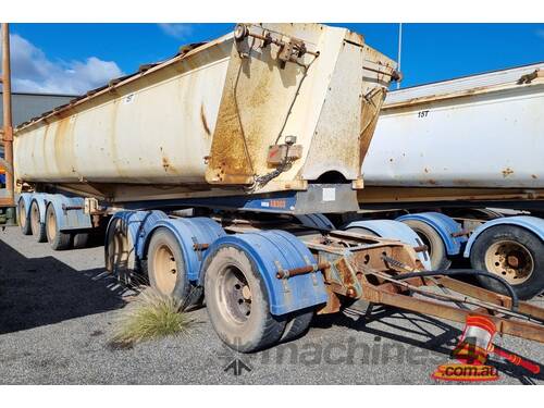 2005 HOWARD PORTER TRI AXLE REAR TIPPING TRAILER