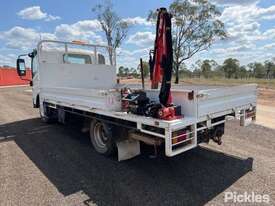 2009 Isuzu NPR 200 MWB - picture2' - Click to enlarge