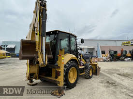 Caterpillar 432F Backhoe - picture0' - Click to enlarge