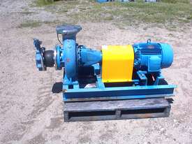 Electric water pump unit - picture0' - Click to enlarge