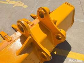 1200mm Bucket - Excavator Pick-up Dimensions - Pin Diameter: 50mm, Pin Centre: 240mm, Ear Width: 160 - picture0' - Click to enlarge