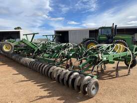 2004 John Deere 1820 Air Drills - picture0' - Click to enlarge