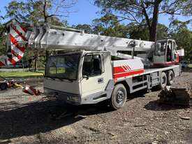 Zoomlion qy25 truck crane - picture0' - Click to enlarge