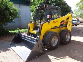 Wheeled skid steer - picture0' - Click to enlarge