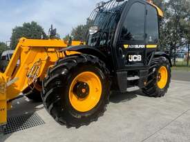 JCB532.70 Agri Super Telehandler 2020 Model 216 hours with forks, Hay Forks & GP  - picture1' - Click to enlarge