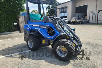 8.4SK Multione Mini Loader with OneDrive - Italian Made, Best in Class!