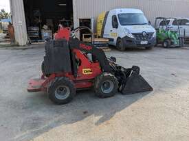 2004 DINGO 950P MINI LOADER - picture1' - Click to enlarge