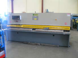 Used MM 3200mm x 6mm Hydraulic Guillotine with Power Backgauge - picture0' - Click to enlarge