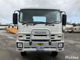 2009 Isuzu FTS 800 Cab Chassis Extended Cab - picture0' - Click to enlarge